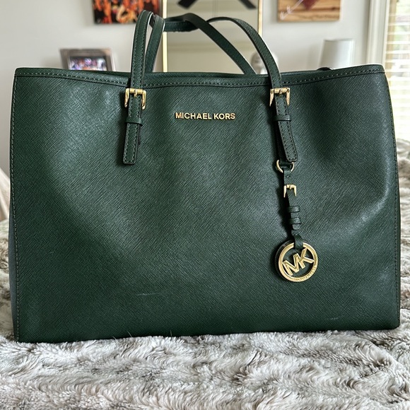 Michael Kors Saffiano Leather Bag & Wallet Set - Picture 2 of 11